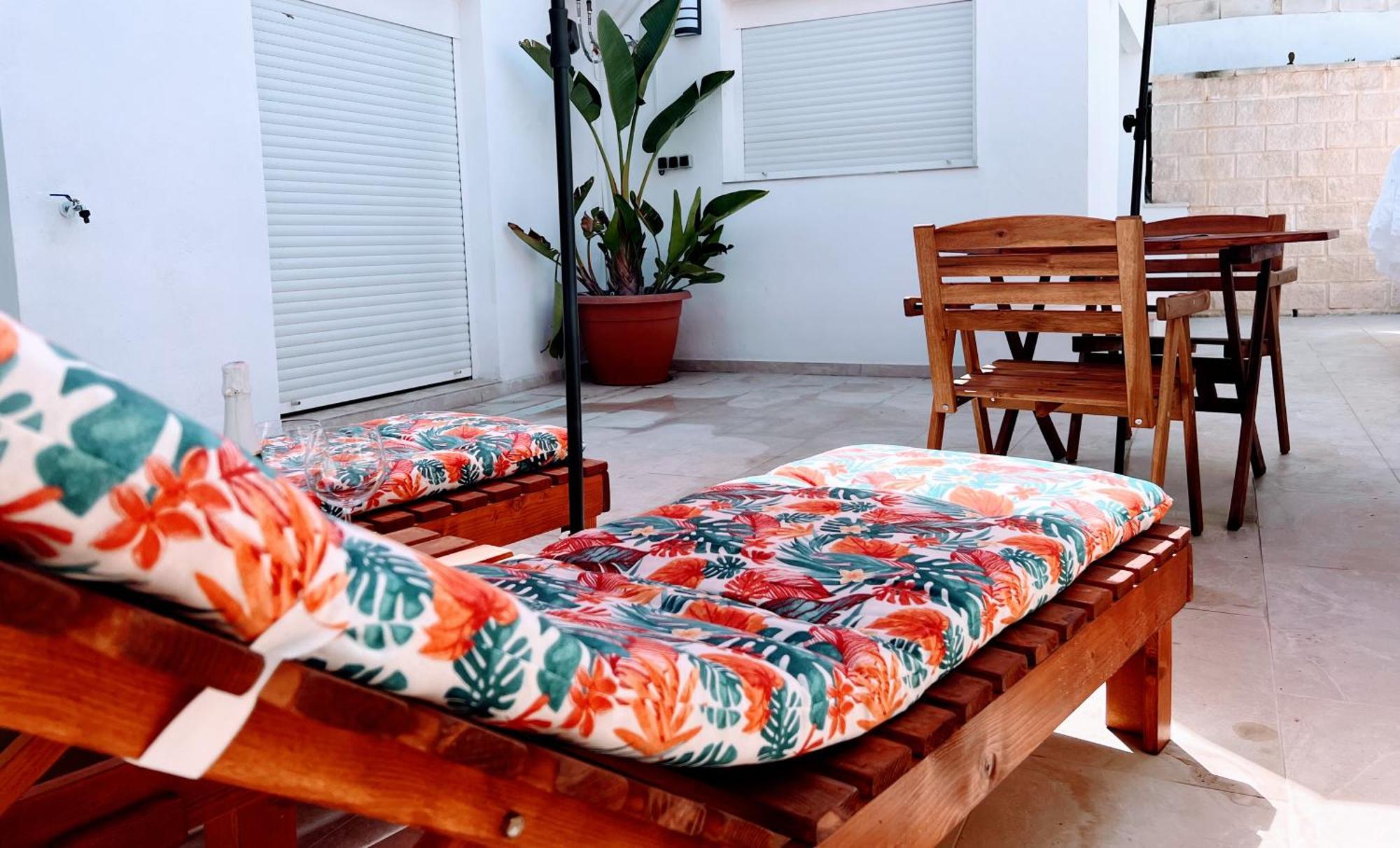 Garden Boutique Apartment El Faro Exterior photo